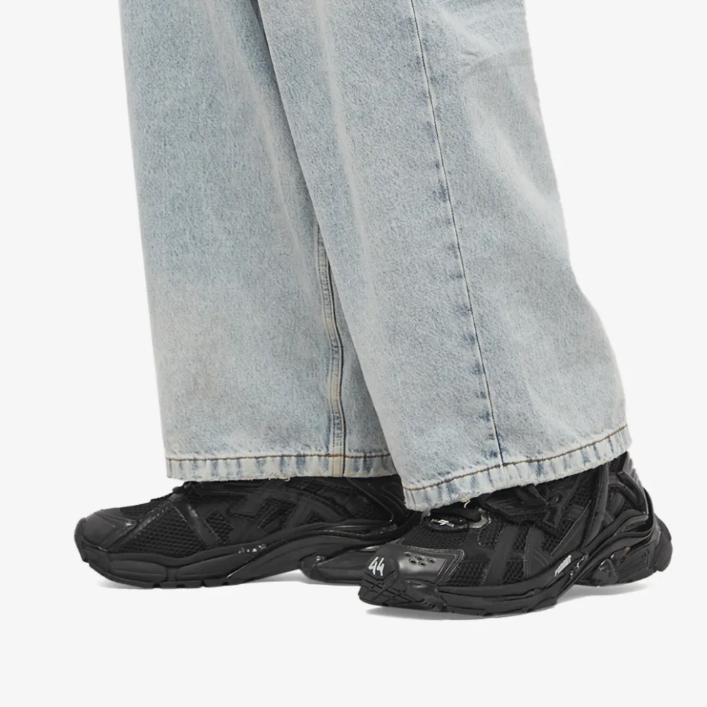 BALENCIAGA RUNNER SNEAKER BLACK